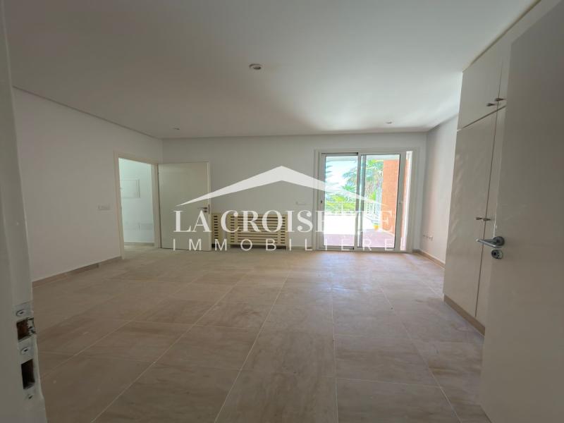 Appartement S+2 avec terrasse à  Gammarth